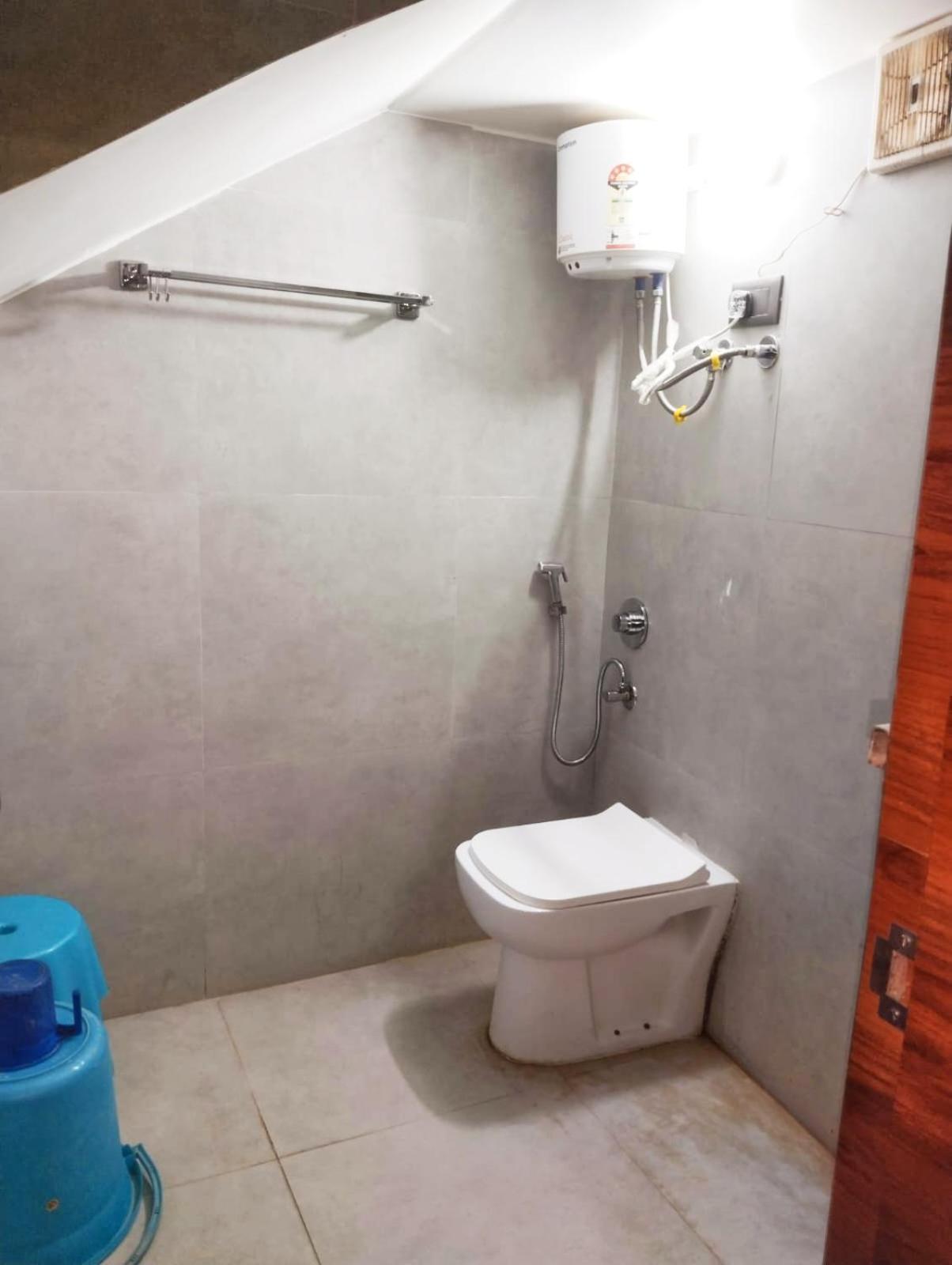 The Promise Hotel And Resort Tajpur Rom bilde