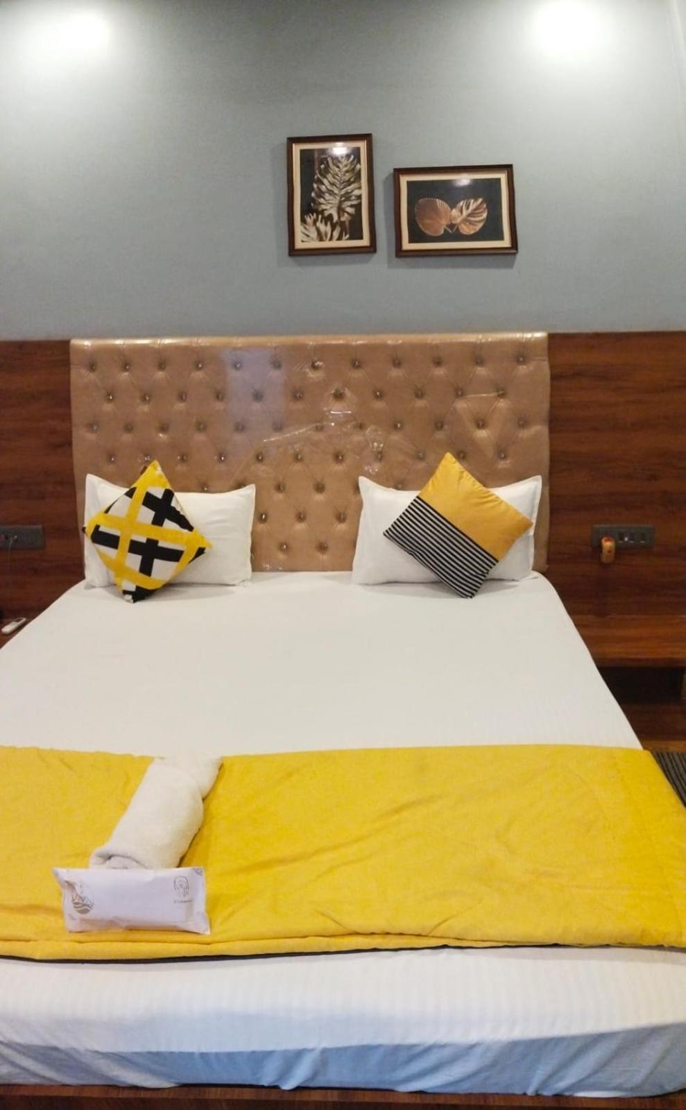 The Promise Hotel And Resort Tajpur Rom bilde